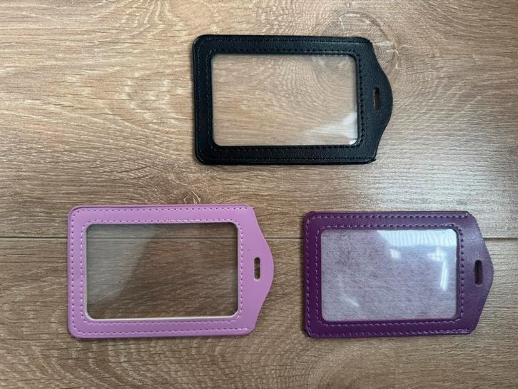 Nieuw badgehouder/pasjes houder paars/roze/zwart p.s. € 1,-, Sieraden, Tassen en Uiterlijk, Portemonnees, Nieuw, Roze, Ophalen of Verzenden
