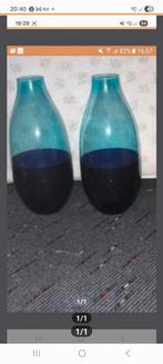 2 vazen, Ophalen of Verzenden, Blauw, Glas, Minder dan 50 cm