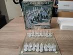 Nieuw schaakset van glas, Hobby en Vrije tijd, Gezelschapsspellen | Bordspellen, Een of twee spelers, Ophalen of Verzenden, Nieuw
