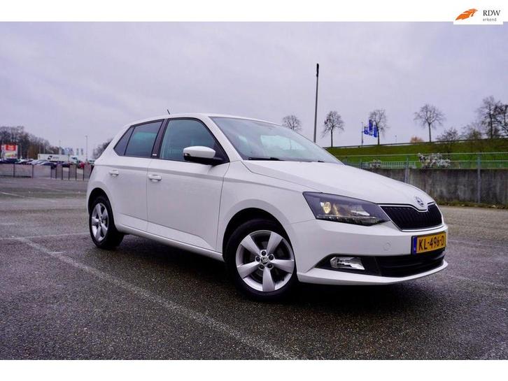 Skoda Fabia 1.2 TSI JOY, Auto's, Skoda, Bedrijf, Te koop, Fabia, ABS, Airbags, Airconditioning, Bluetooth, Boordcomputer, Centrale vergrendeling