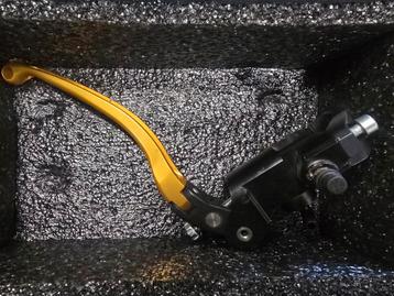 16mm rempomp merkloos beschikbaar voor biedingen