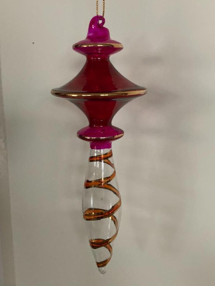 Twee glazen kerstboomhangers rood/cyclaam/oranje/ goud, Diversen, Kerst, Gebruikt, Ophalen of Verzenden