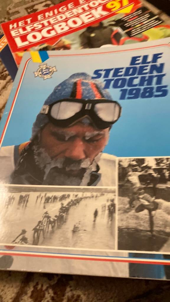 De Elfstedentocht 1985,1986 en 1997, Boeken, Ophalen of Verzenden, Zo goed als nieuw, Overige onderwerpen