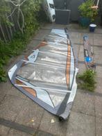 Twee boards, 5 zeilen , masten, hieken, Watersport en Boten, Ophalen of Verzenden, Zo goed als nieuw, Plank