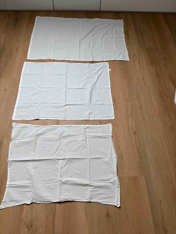 5 witte baby lakentjes – 2 grote (100x150 cm) + 3 kleinere, Kinderen en Baby's, Dekens, Slaapzakjes en Inbakerproducten, Zo goed als nieuw