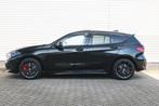 BMW 1-serie 120i High Executive M Sport Automaat / Panoramad, Auto's, BMW, Te koop, Benzine, 73 €/maand, Hatchback