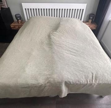 Ikea Idanäs bed 180x200 + 2 elektrische lattenbodems-matras - afbeelding 3