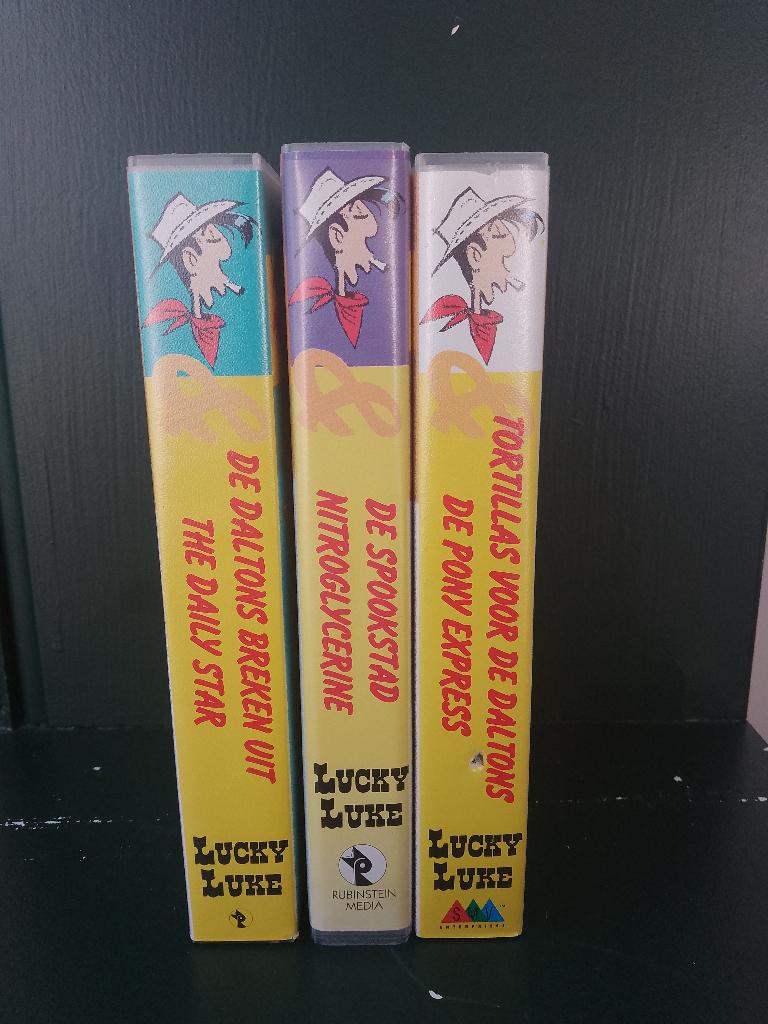 Lucky Luke VHS 3 stuks, Cd's en Dvd's, VHS | Kinderen en Jeugd, Tekenfilm, Alle leeftijden, Ophalen of Verzenden, Zo goed als nieuw