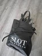 Hele zak kleerhangers, Ophalen, Zo goed als nieuw