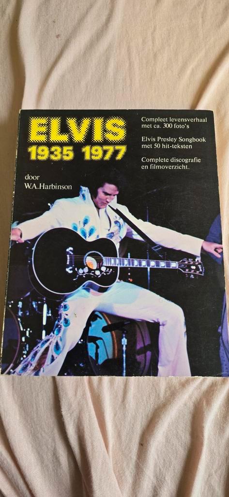 Elvis 1935-1977 Biografie - Harbinson, Boeken, Biografieën, Zo goed als nieuw, Film, Tv en Media, Ophalen of Verzenden