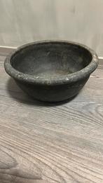 Stenen schaal van Aura Peeperkorn, Ophalen, Schaal, Rond, Zo goed als nieuw