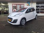 Peugeot 107 1.0 12V E-VTI 68PK 3DR AIRCO, Voorwielaandrijving, Euro 5, Gebruikt, 4 stoelen