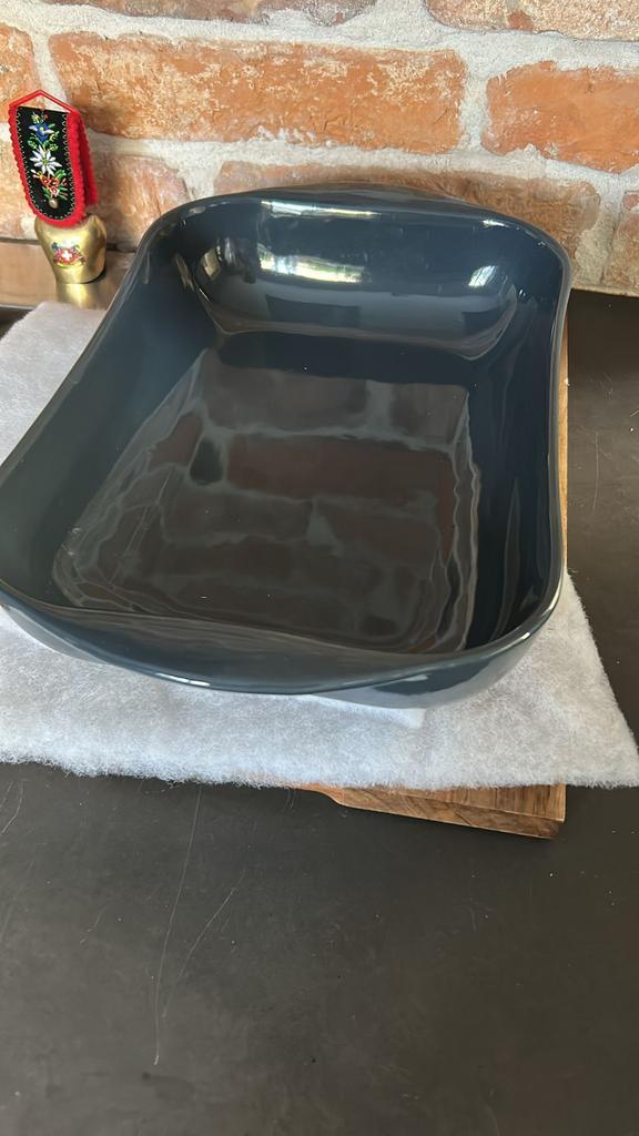 Lasagneschaal ovenschaal VIVO 2,5L nooit gebruikt, Huis en Inrichting, Keuken | Keukenbenodigdheden, Zo goed als nieuw, Ophalen