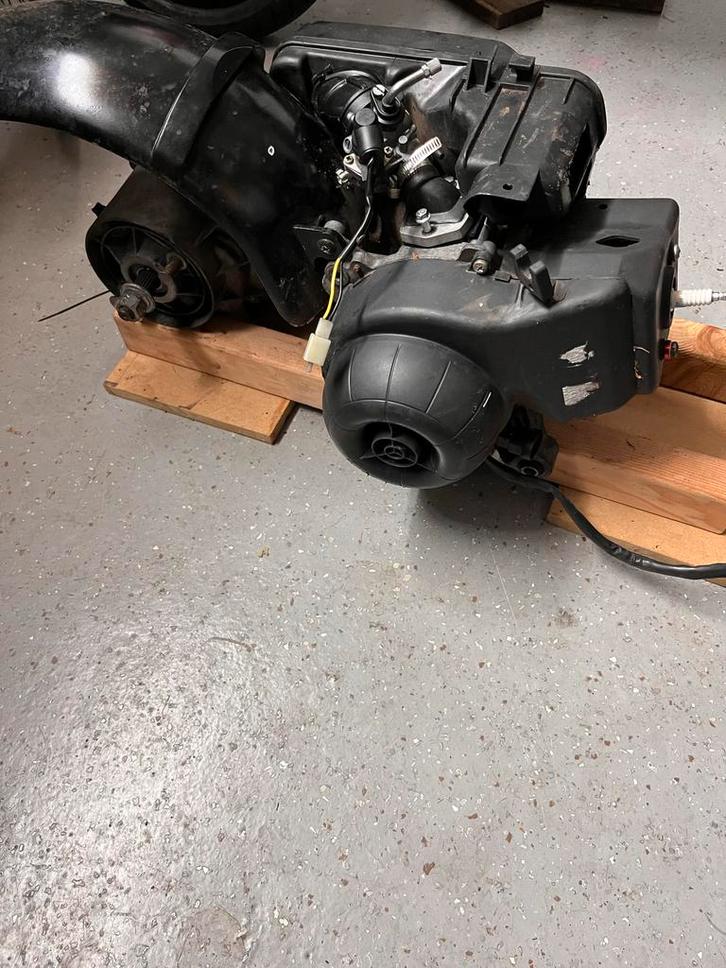 Vespa LX/ zip2T 50 snel CARTERS GETUNED Gereviseerd Blok, Fietsen en Brommers, Scooters | Piaggio, Gebruikt, Ophalen