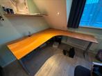 Ahrend hoekbureau, Ophalen, In hoogte verstelbaar, Zo goed als nieuw, Bureau