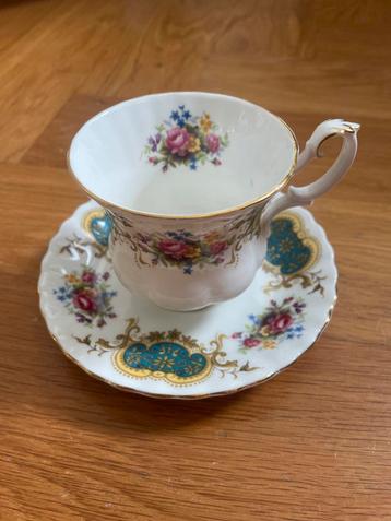 Royal Albert Berkeley Kop en Schotel beschikbaar voor biedingen