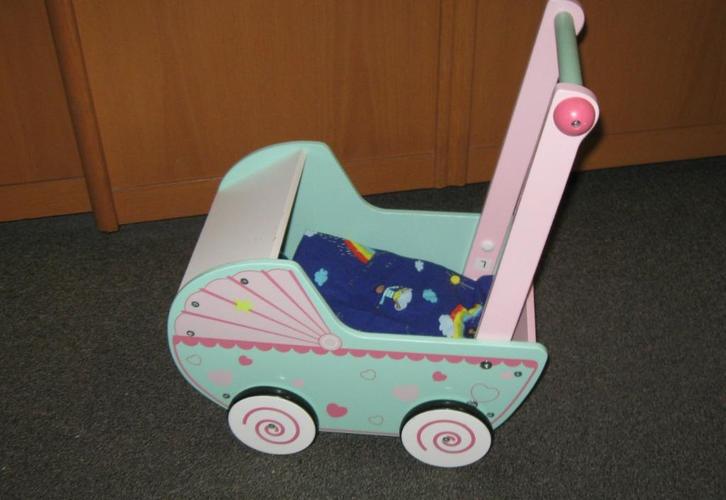 Houten poppenwagen, Kinderen en Baby's, Speelgoed | Houten speelgoed, Gebruikt, Rij- of Hobbelspeelgoed, Ophalen of Verzenden