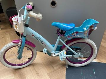 Leuke meisjes fiets "FROZEN" beschikbaar voor biedingen