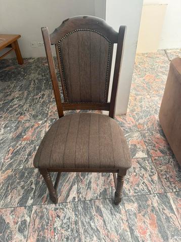 Stoel bruin 4x beschikbaar voor biedingen