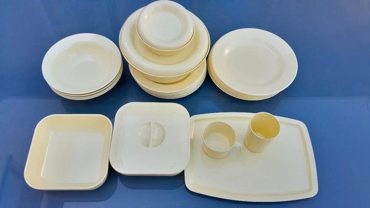 Mepal kampeerservies, geel uit de jaren '' 60, Caravans en Kamperen, Kampeeraccessoires, Ophalen of Verzenden