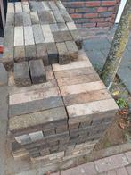 Gratis af te halen klinkers, Ophalen, Zo goed als nieuw, Composiet