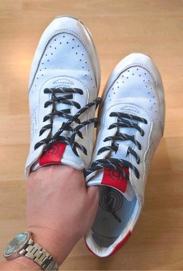 Bugatti schoenen maat 39  beschikbaar voor biedingen