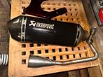 Akrapovic uitlaat Vespa Sprint 4T 2V met ophanging en bocht, Ophalen, Gebruikt