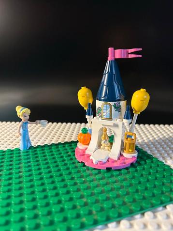 Lego Disney 30554 Cinderella's Mini Castle beschikbaar voor biedingen