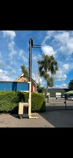 Crown lift hoogwerker heftruck. Gaat 7,7  m hoog met 2100 kg, Ophalen