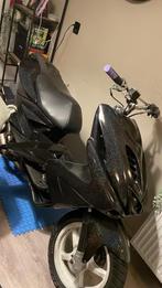 Yamaha aerox 70cc, Fietsen en Brommers, Ophalen, Zo goed als nieuw, Tweetakt, Aerox