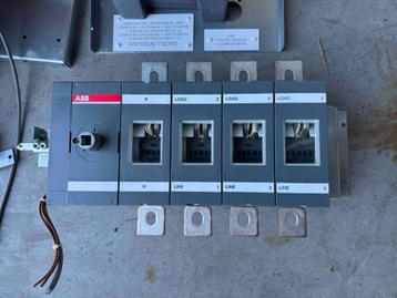 50x ABB OT630ES04 630A 4-polige lastschakelaar beschikbaar voor biedingen
