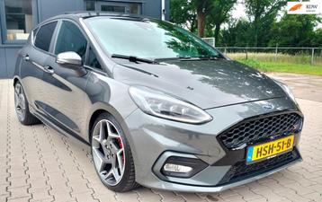 Ford FIESTA 1.5 EcoBoost ST-3 Panorama Navigatie B&O 18" beschikbaar voor biedingen