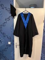 afstudeerhoed, afstudeertoga en een student-tie blauw, Carnaval, Maat 42/44 (L), Ophalen of Verzenden, Kleding