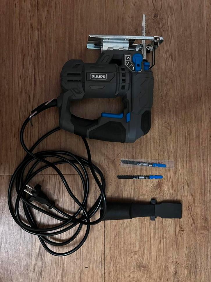Decoupeerzaag DZ-600W - met 2 stuks GAMMA decoupeerzaagblad, Doe-het-zelf en Verbouw, Gereedschap | Handgereedschap, Zo goed als nieuw