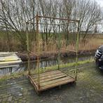 HOUTEN PALLET MET HOGE OPBOUWRAND METALEN REKKEN, Ophalen, Gebruikt