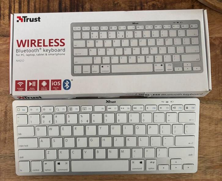 Trust Nado, Computers en Software, Toetsenborden, Zo goed als nieuw, Qwerty, Ophalen of Verzenden