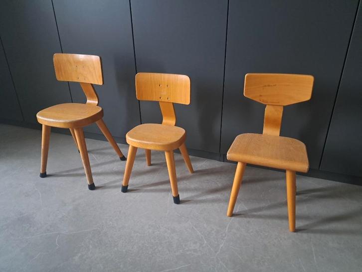 Vintage schoolstoeltjes, Kinderen en Baby's, Kinderkamer | Tafels en Stoelen, Gebruikt, Stoel(en), Ophalen