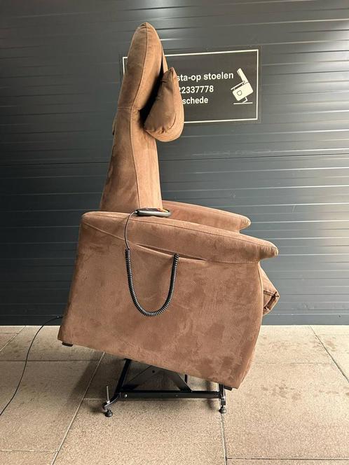 Sta op stoel merk Fitform, Huis en Inrichting, Fauteuils, Zo goed als nieuw, Stof, Ophalen