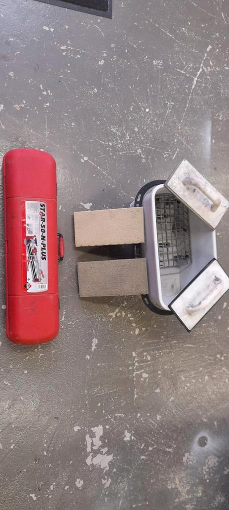 Tegelsnijder merk Rubi, Doe-het-zelf en Verbouw, Gereedschap | Handgereedschap, Gebruikt, Ophalen