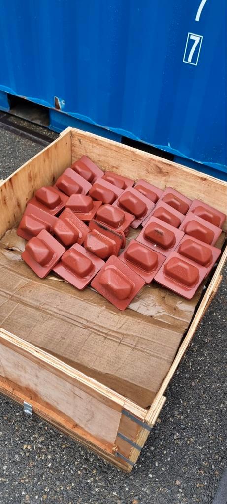 Container stackers depot, Doe-het-zelf en Verbouw, IJzerwaren en Bevestigingsmiddelen, Ophalen of Verzenden
