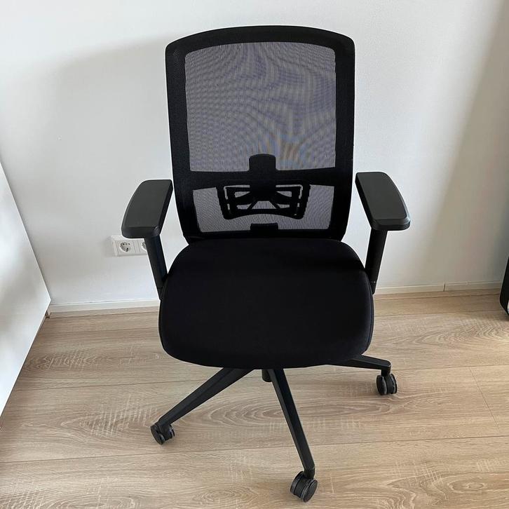 Bureaustoel ergonomisch zwart, Huis en Inrichting, Bureaustoelen, Zo goed als nieuw, Bureaustoel, Zwart, Ergonomisch, Ophalen