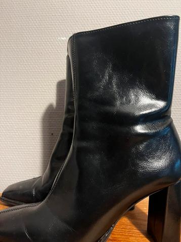 Pull and bear laarzen maat 38 beschikbaar voor biedingen