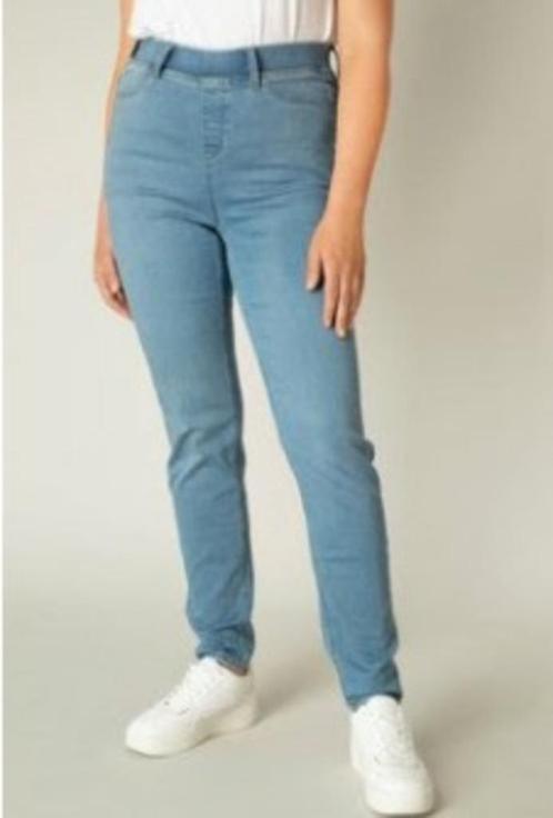 Base Level Curvy Jegging maat 52 Nieuw!, Kleding | Dames, Grote Maten, Nieuw, Broek of Spijkerbroek, Blauw, Ophalen of Verzenden