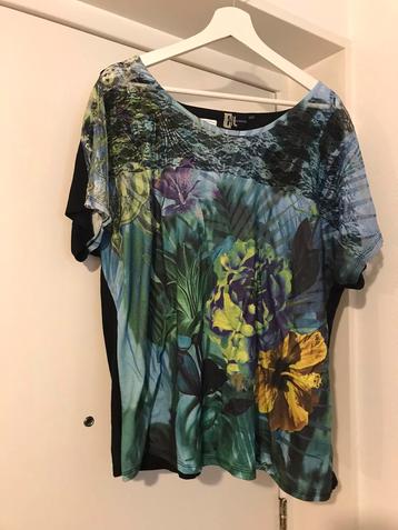 MOET WEG zomerse top met tropische print 50/52 beschikbaar voor biedingen