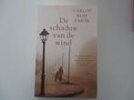 carlos ruiz zafon  -  de schaduw van de wind, Boeken, Romans, Ophalen of Verzenden, Zo goed als nieuw, Nederland