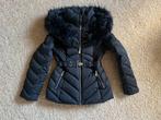 Guess Sara eco dons jas zwart mt. M Nieuw, Kleding | Dames, Jassen | Winter, Maat 38/40 (M), Guess, Zwart, Nieuw