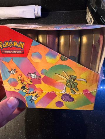 Pokémon Celebrations Tin 151 Display Case - Nieuw! beschikbaar voor biedingen