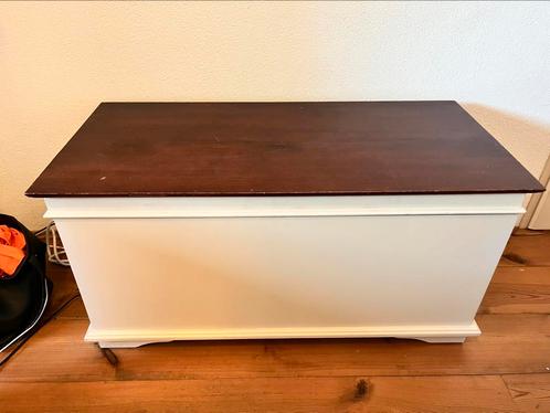 Opbergkist kist deken speelgoed tot 26 juli op te halen, Huis en Inrichting, Woonaccessoires | Kisten, Gebruikt, Minder dan 50 cm