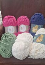 Chenille yarn, Ophalen of Verzenden, Zo goed als nieuw, Breien of Haken, Wol of Garen