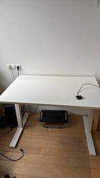 IKEA Elektrisch In Hoogte Verstelbaar Bureau, Huis en Inrichting, Bureaus, Ophalen, Elektrisch, Gebruikt, Stabureau